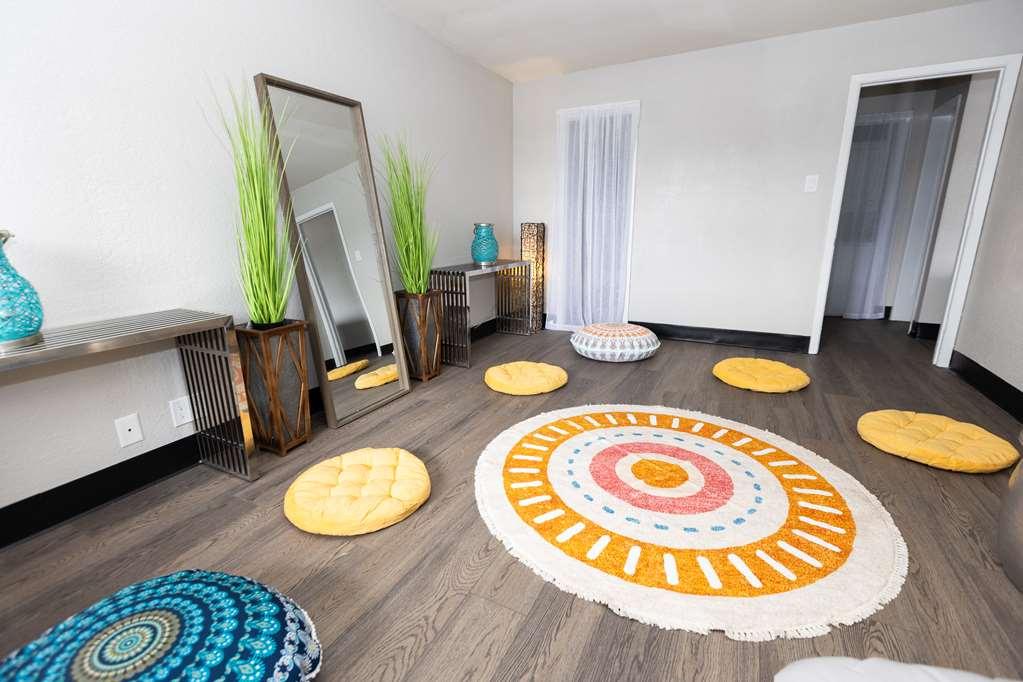 Bhagat Hotels Stone Mountain Atlanta BW Signature Collection Tucker Facilities photo