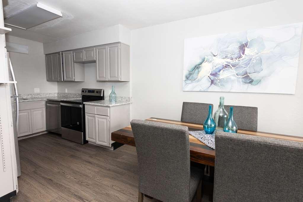 Bhagat Hotels Stone Mountain Atlanta BW Signature Collection Tucker Facilities photo
